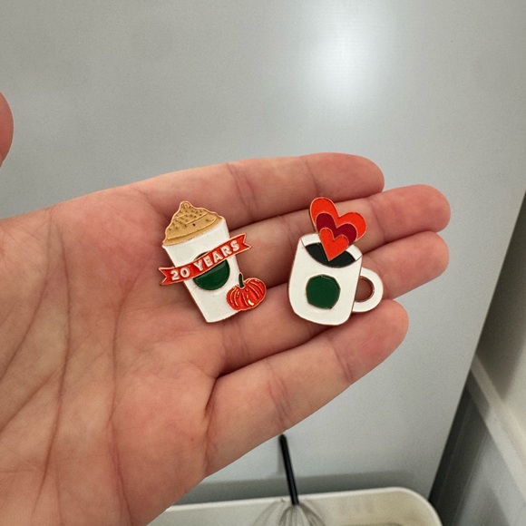 Starbucks Ornament and Pin bundle - Picture 2 of 4